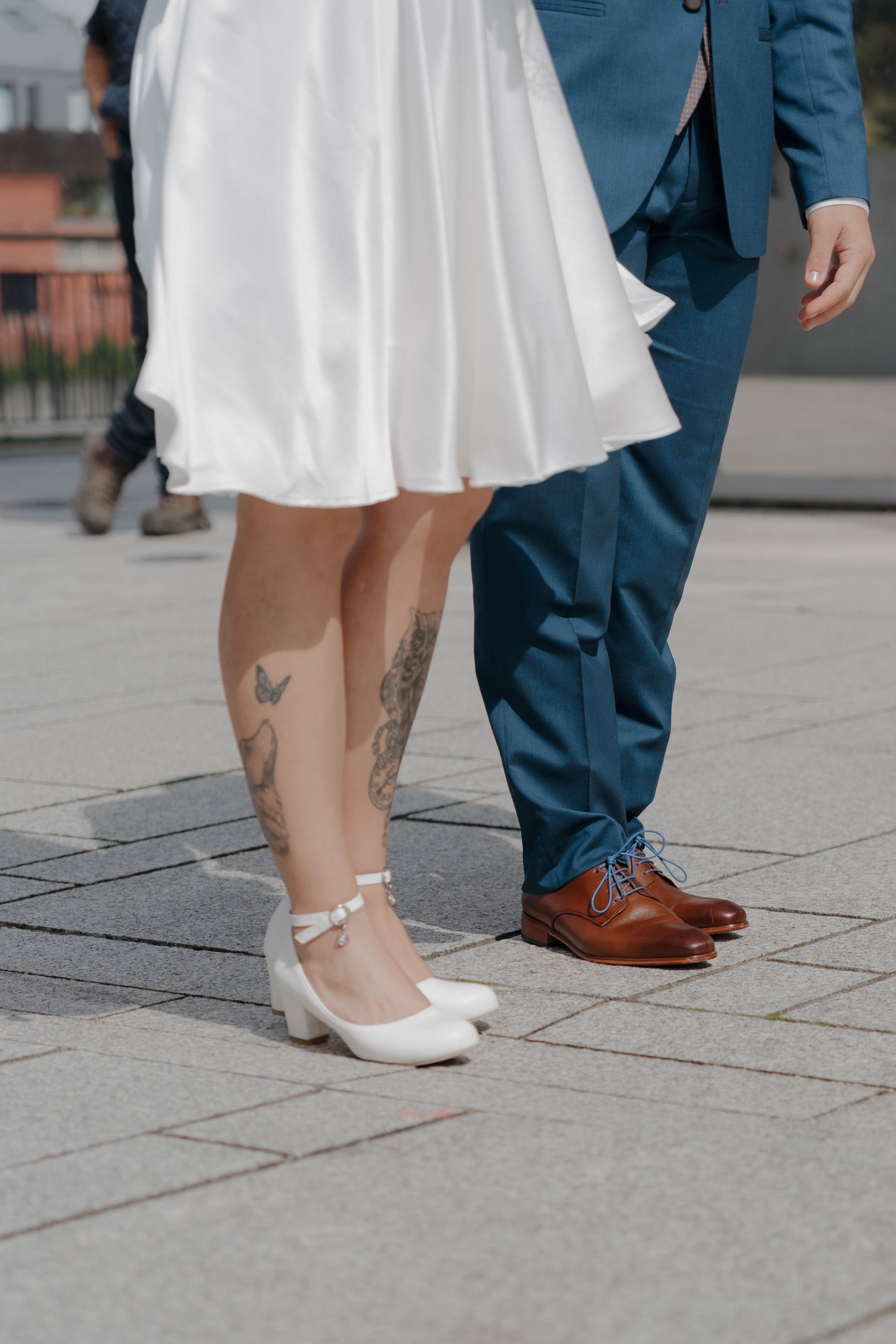 Robe de mariée en satin faite à la main